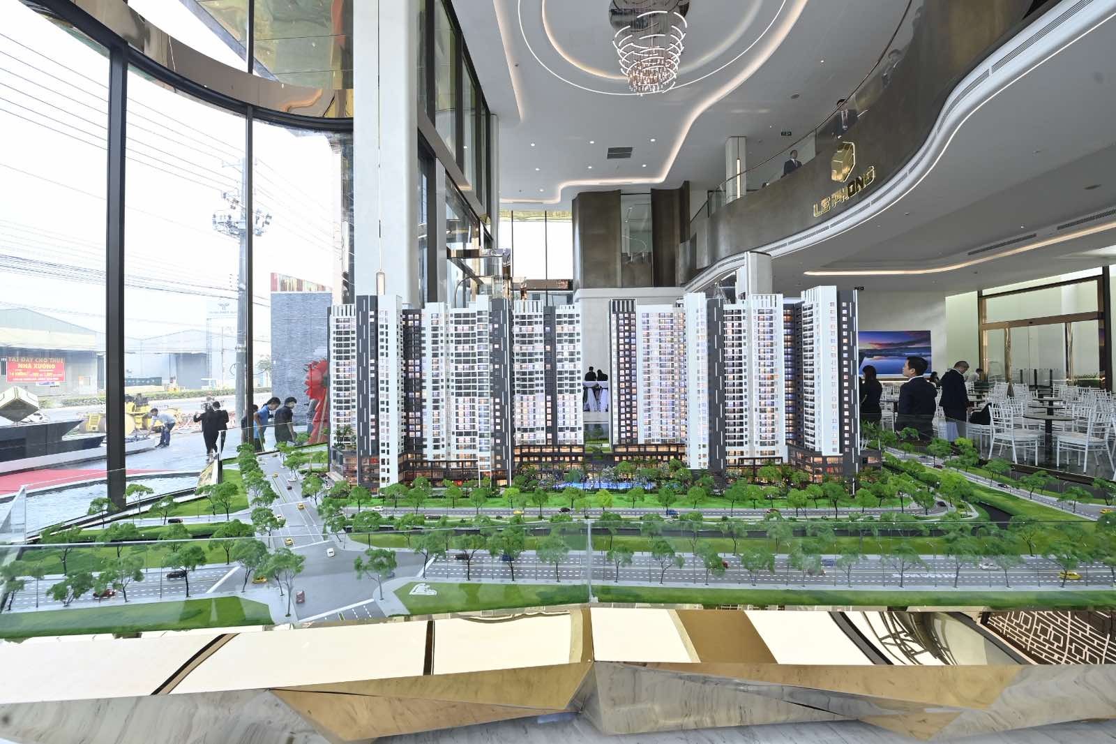 The Emerald Garden View 296