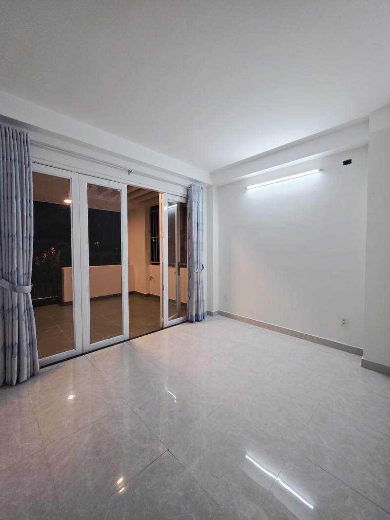 ban-nha-hem-373-ly-thuong-kiet-ban-nha-phuong-8-tan-binh-0707318818-4