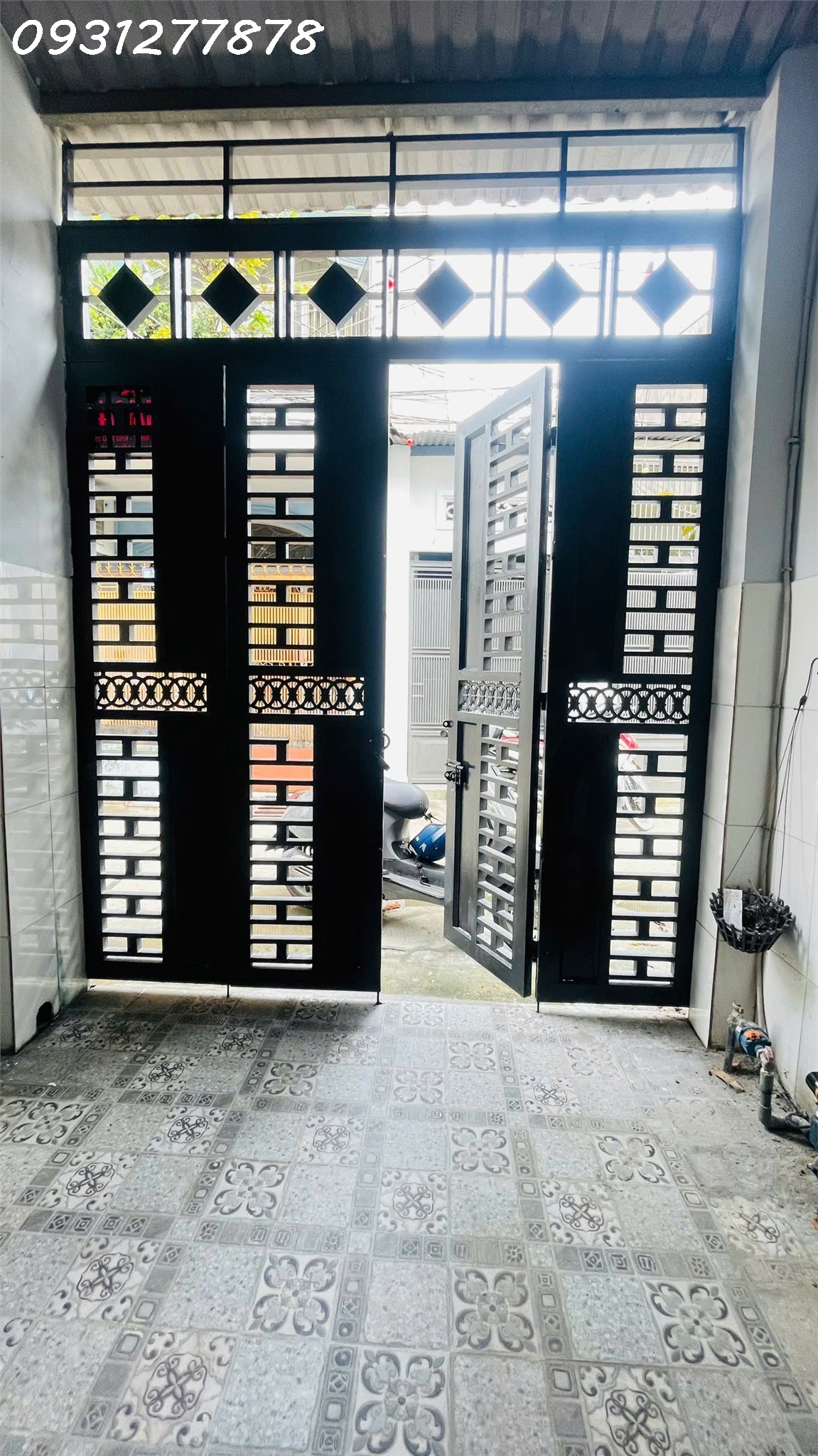 gen-h-z7366967433820_763553da7b2bfe82e9e8324b3a41b046