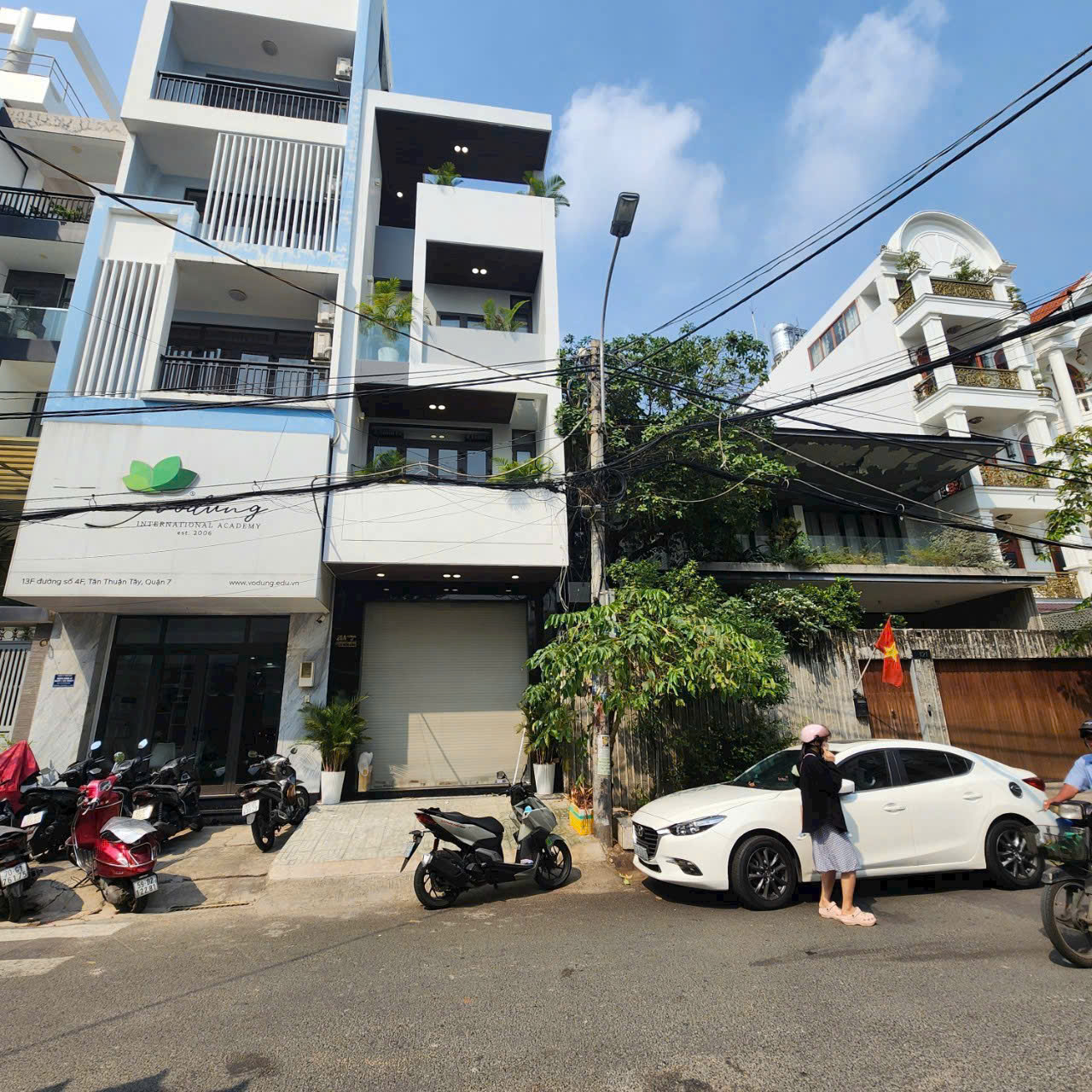 gen-h-z7519741076425_34af40294770d206f08544cd3d2f4fee