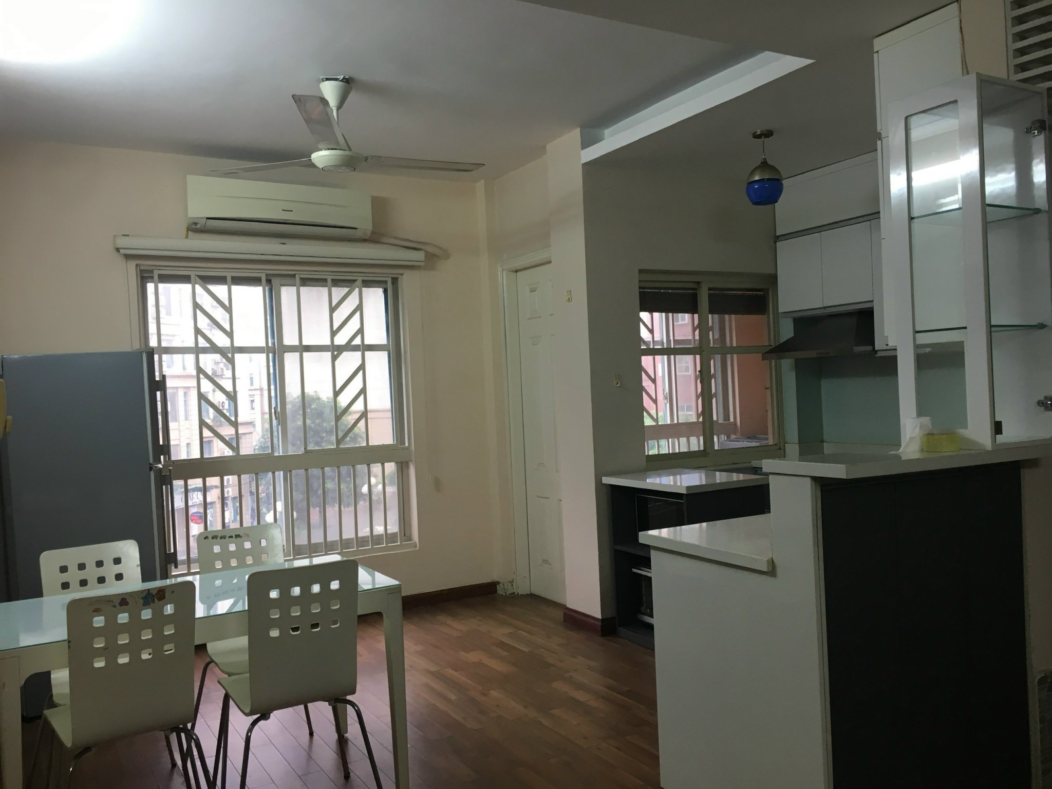 z5054013594407_ba4db7d8bccefa839d31c3298ca50dc0