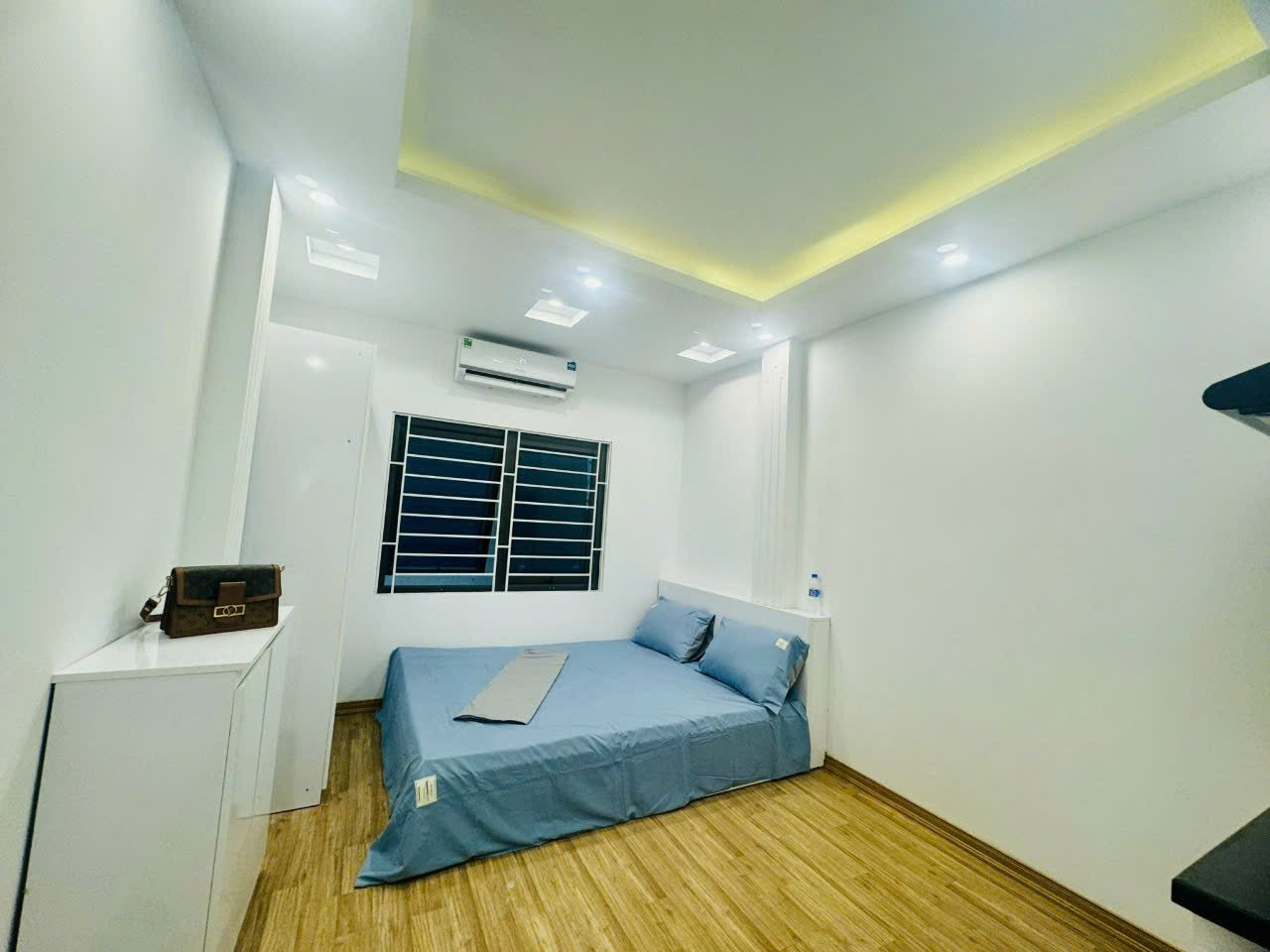 z6214084411165_5df61367f8b9913de97b027195f3c8ae