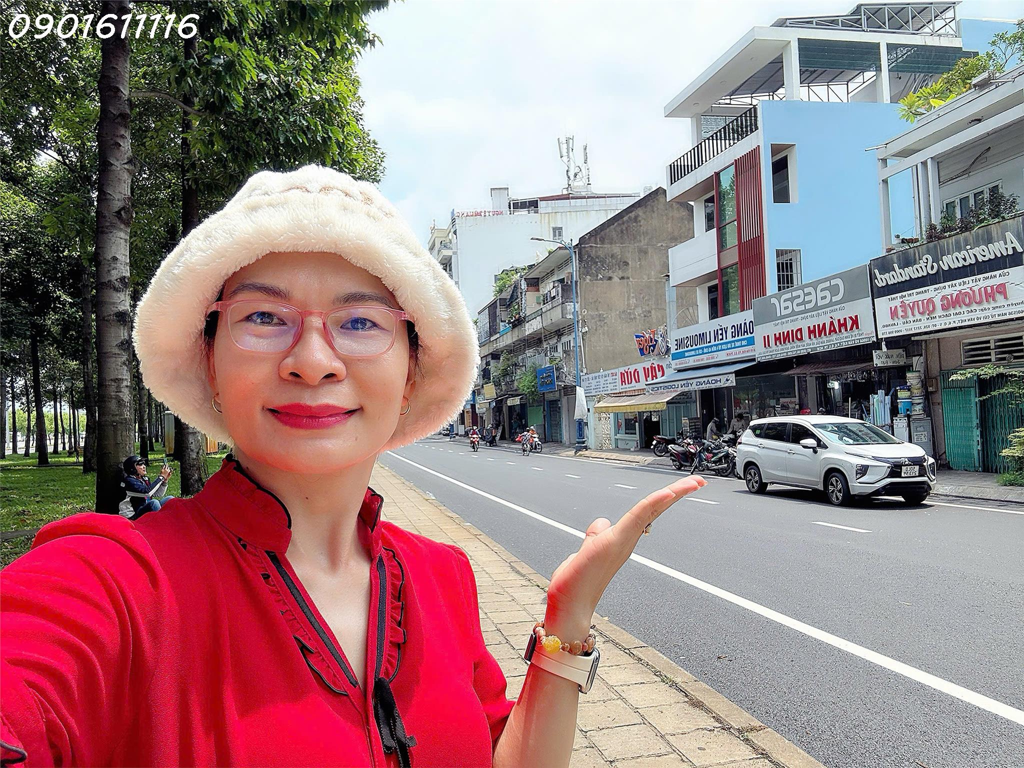 z6713903957878_ce7fd82a37fb2a7d8828dcddcea6a04c