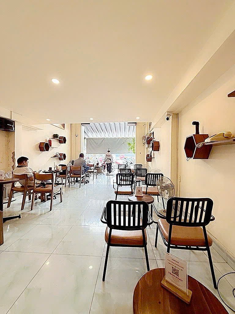 z7424207189821_598e0cbcf62040436207ae74c93b095e