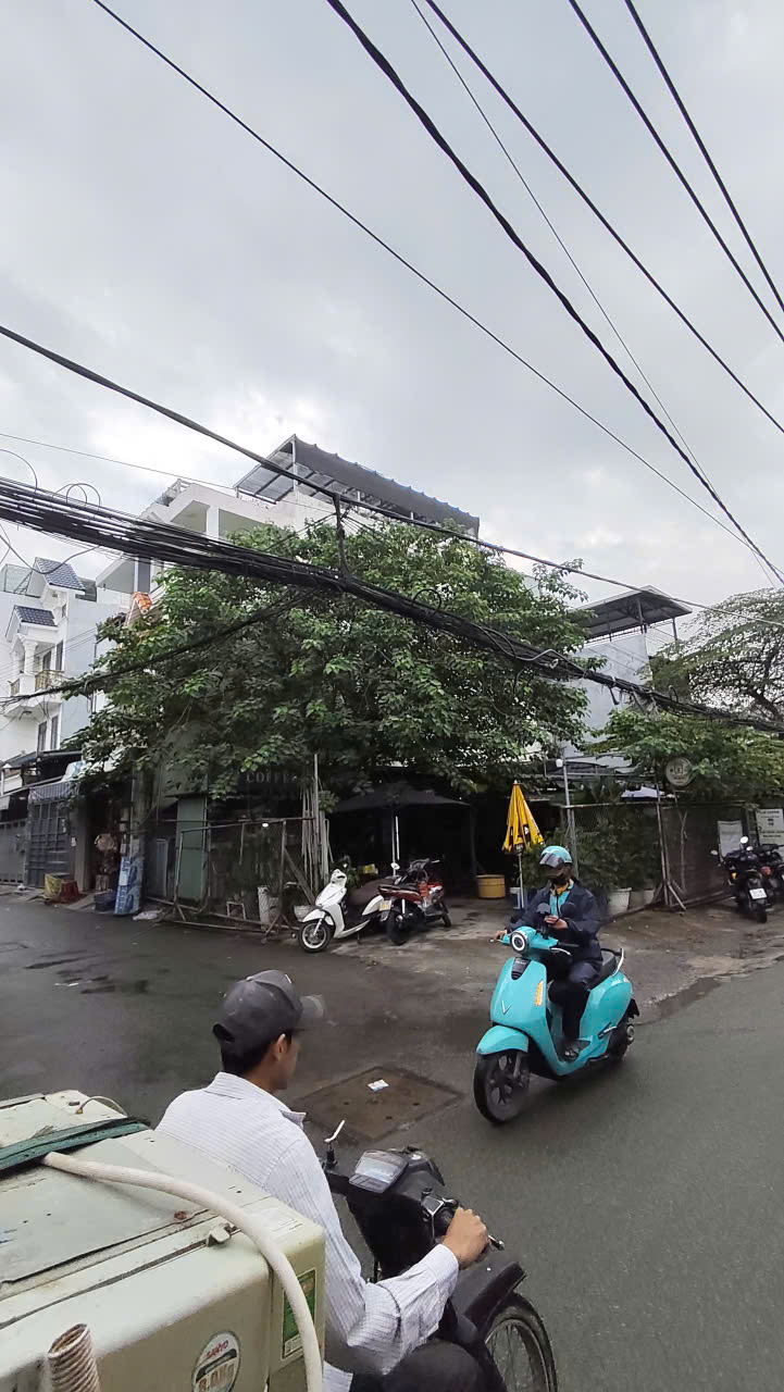 z7451064180242_c05d1d69832d1ad24cc934015770d8b4