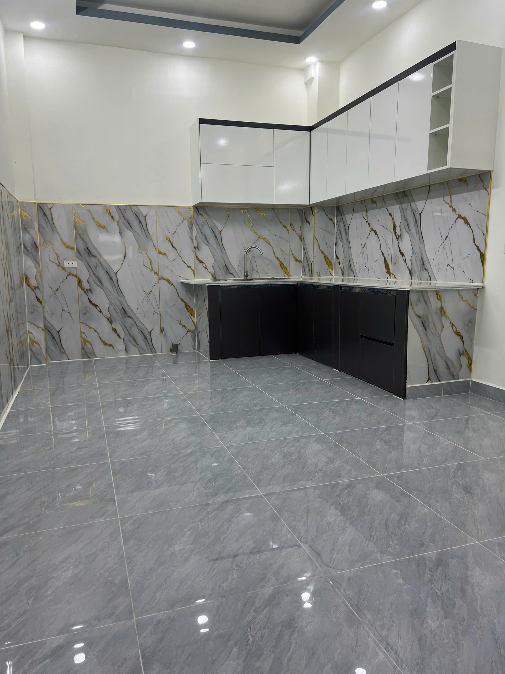 z7485825582663_e8730915948925347c150e34ed4793c2