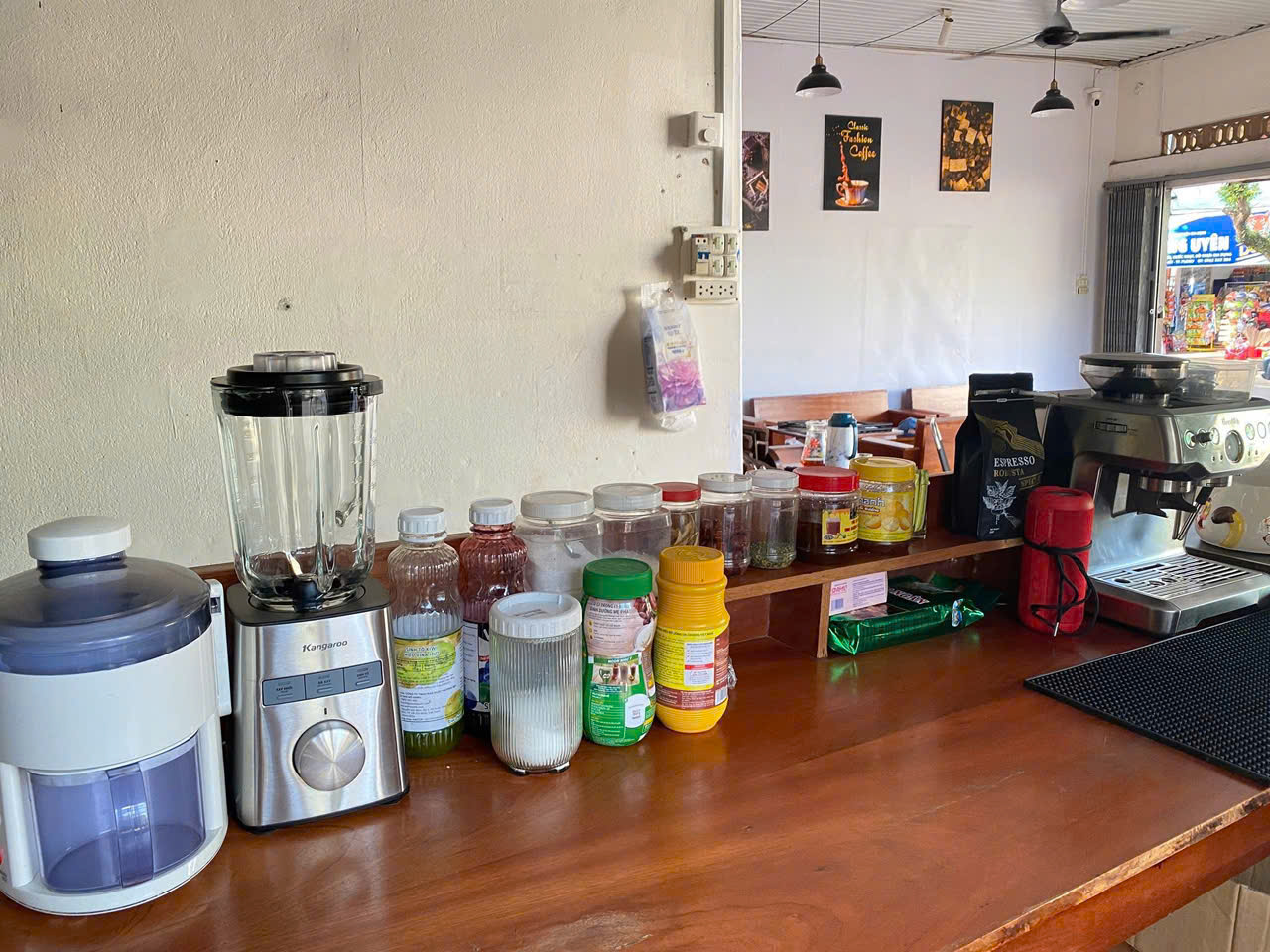 z7492943859012_776437f595010dfbee639d05f70f8a75