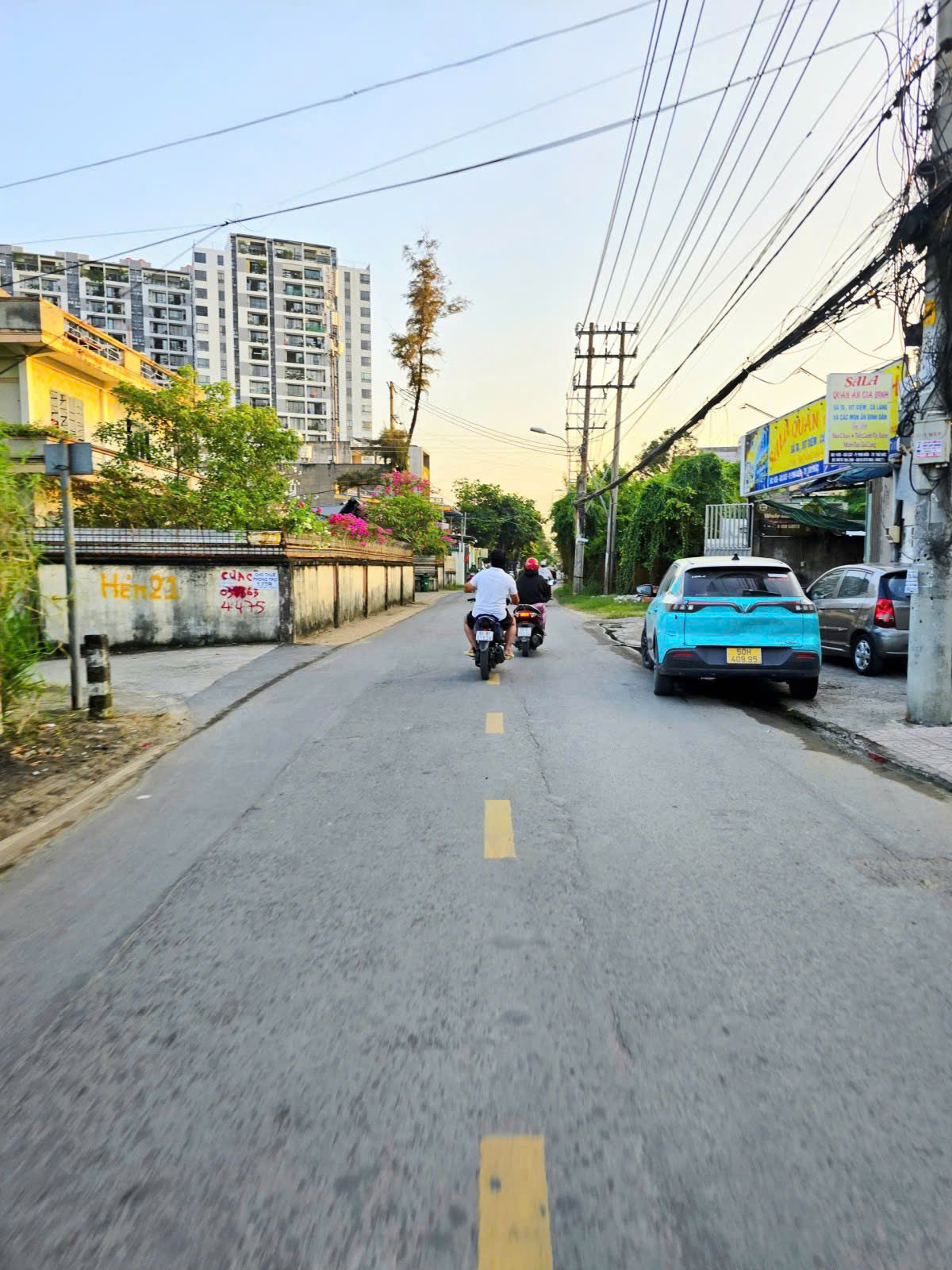 z7530140445577_2ef835d430187794167fb51f263edfee